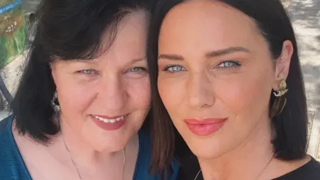 Мария Силвестър копие на майка си