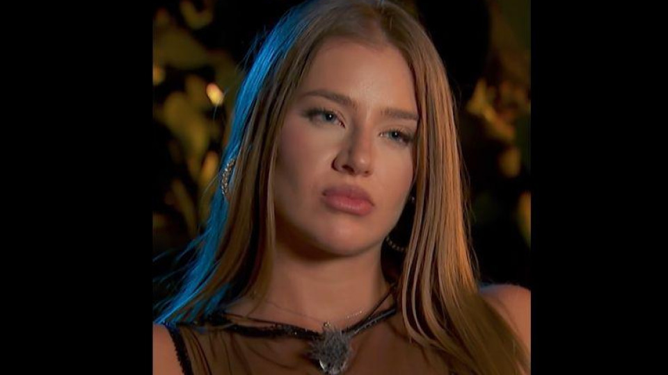 Евтина ИЗМАМА в „Ергенът“ обиди зрителите: Ние не пасем трева (ВИДЕО) Евтина ИЗМАМА в „Ергенът“ обиди зрителите: Ние не пасем трева (ВИДЕО)