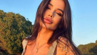 Украинка шашна Варна: Ходи без дрехи и не спира с провокации