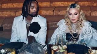 Мадона се сгоди на 67 за футболист