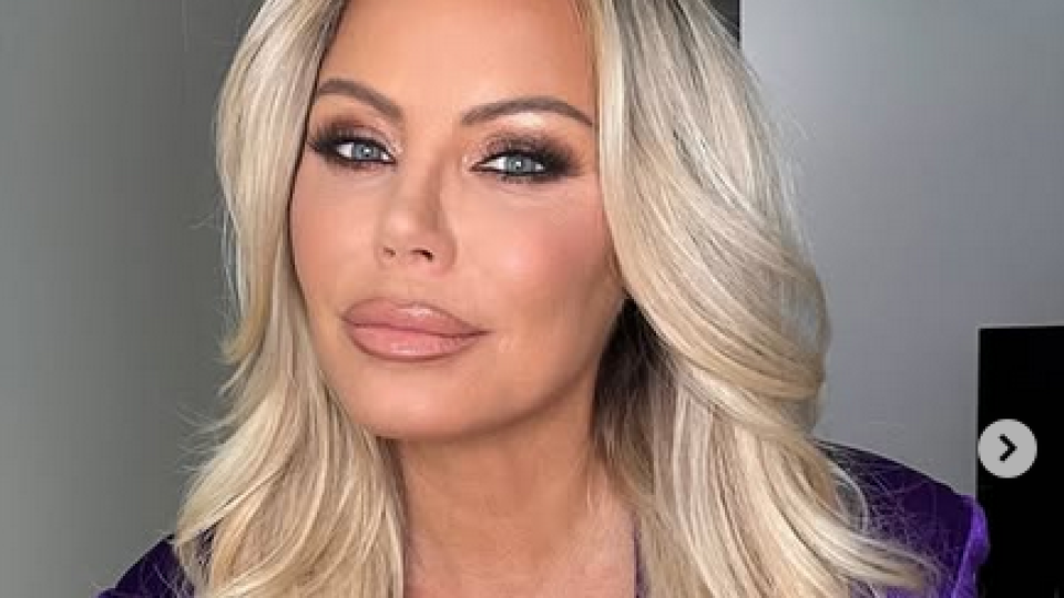 Камелия блести на 54 (СНИМКИ)