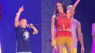 Синът на Галена си разби устата на сцената! Певицата на косъм да отмени всичко