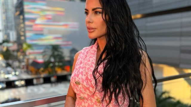 Цвети на Криско на пазар в Маями