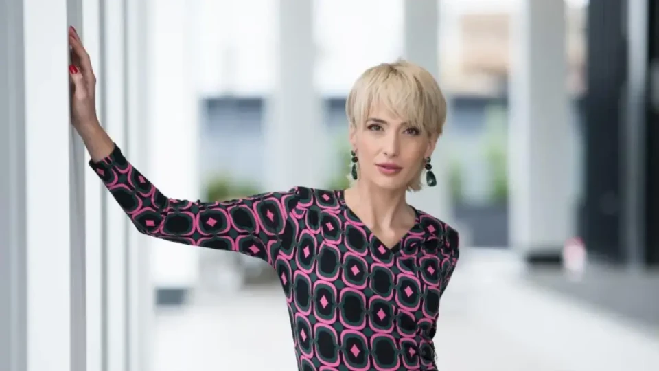 Шок за феновете: Ромина Тасевска от болничното легло – ето какво се случи