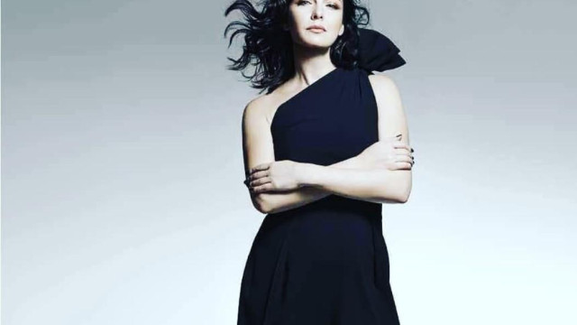 Някогашната шеста хубавица в света Жени Калканджиева се подмлади като