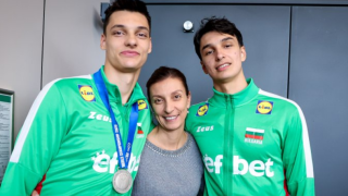 Мая Николова на една сцена с Брук от „Дързост и красота“