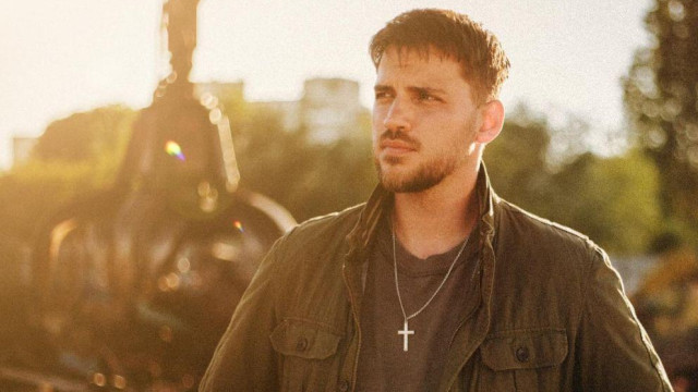 Плачете фенки Най сексапилният актьор от сериала Братя вече не е