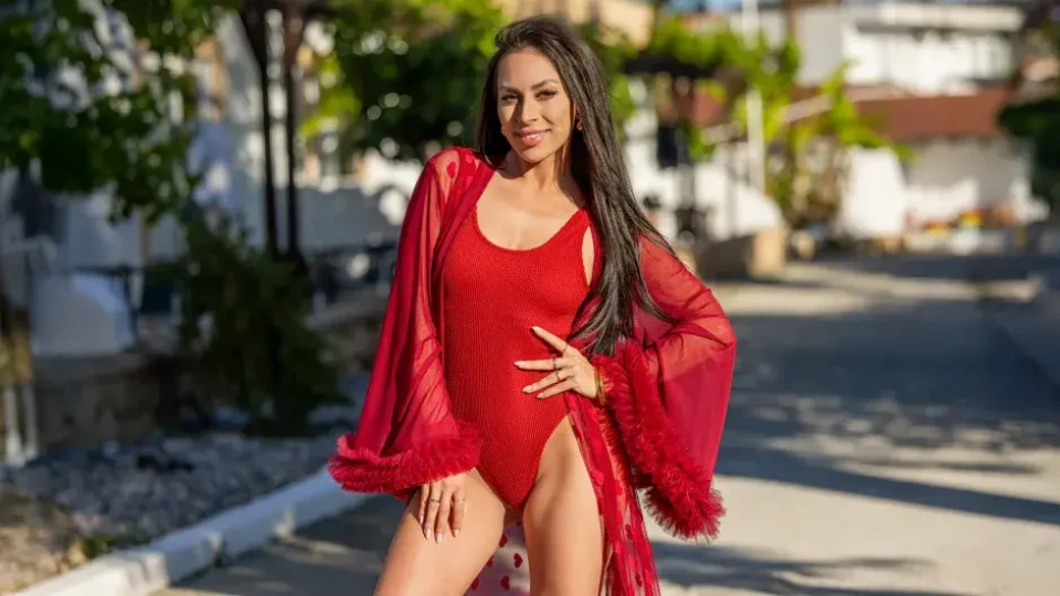 Ергенка двойничка на Теди Кацарова