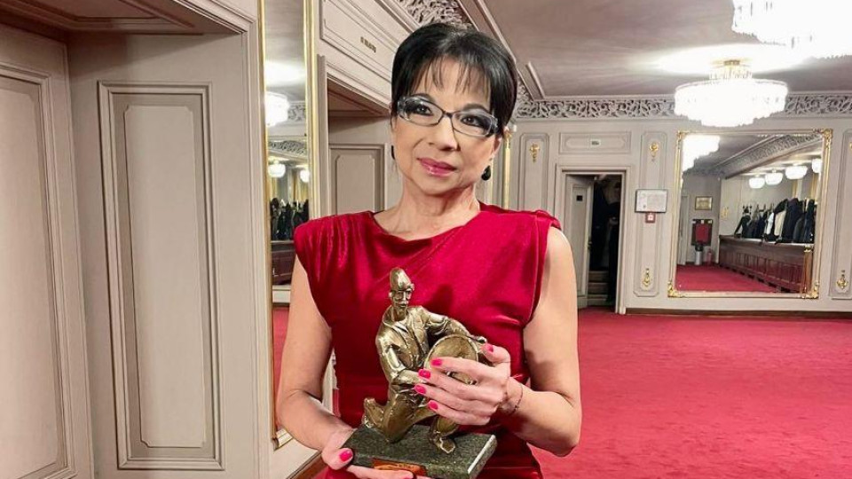 Цветанка Ризова стана БАБА на близначки! Щастлива с новия си мъж