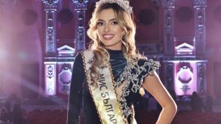 Новата Мис България: Напълно естествена съм, нямам операции СНИМКИ