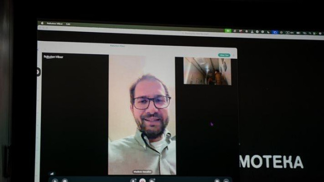 Боже колко много хора сте се събрали Благодаря ви мили