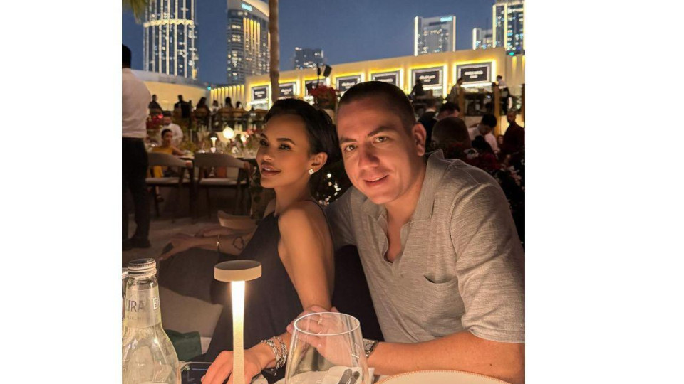 Истината само в HotArena: Какво правят Мария и дъщеря й в Дубай?