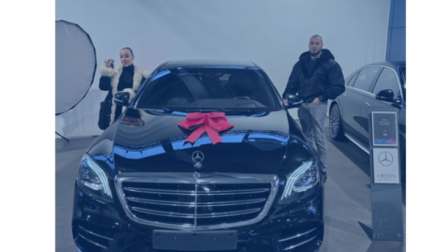 ЗА ГОДИШНИНАТА: Мъжът на Мира й подари кола! (СНИМКА)