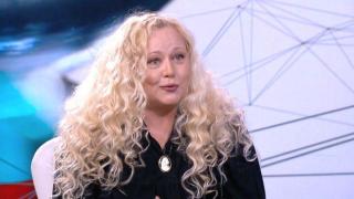 Наталия Симеонова най-после си намери работа, ще помага  на хората да изразят любовта си