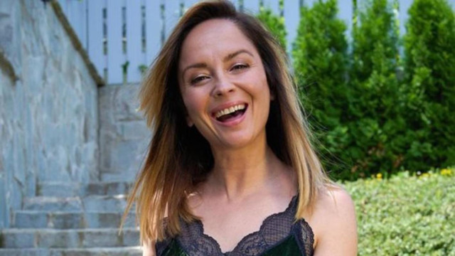 Вики Терзийска на шаран и ракия из кафаните в Белград