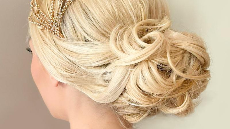 Лесна и бърза прическа за празничната вечеря: Вижте решенията на Магама