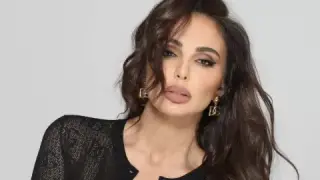 Николета изкушава в бяло (Снимки)