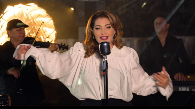 Фолк легендата Еми Стамболова се завръща ударно Певицата е записала