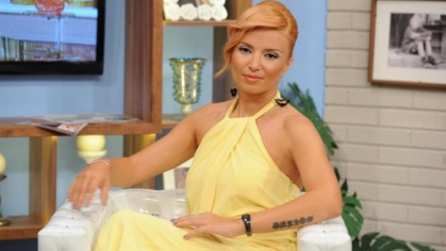 Въпреки че възстановиха Петър Дочев и Оля Малинова като водещи