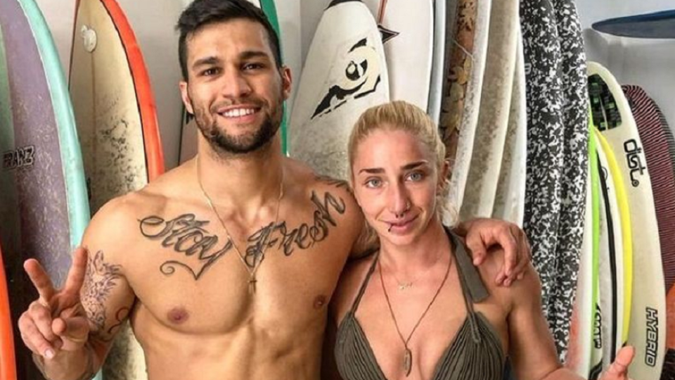 Жената на Сами Хоссни дере плеймейтки по 2 бона за рисувани вежди