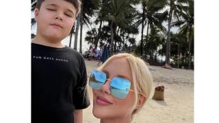 Мис Свят и Мис Вселена Венета Кръстева нахрани слончета