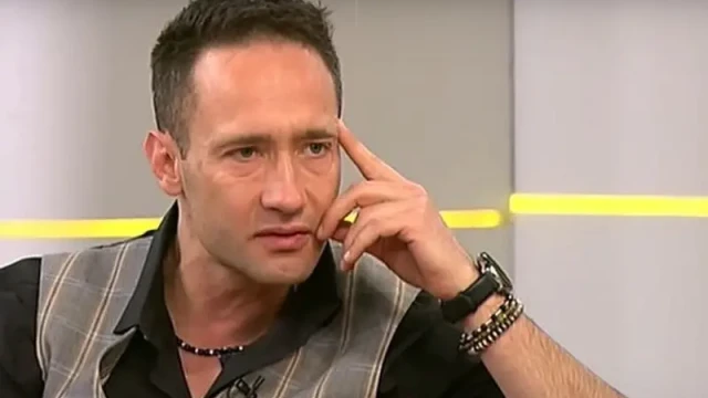 Дарин Ангелов  подкара нов джип  за 150 000 евро