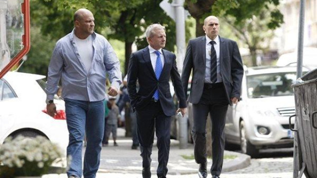 Гриша Ганчев предизвика напрежение около Националния стадион Васил Левски по