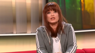 Гушата на  Аня Пенчева  издаде възрастта й