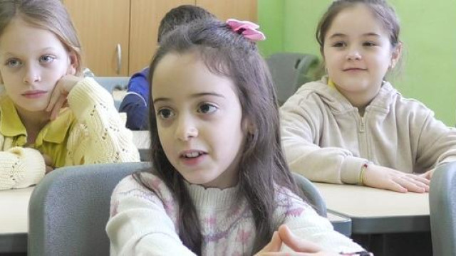 Повече от 280 книги за половин година прочете 7 годишната Невена