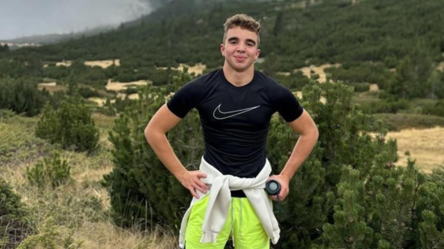 Синът на Ирина Тенчева взима изпити като доцент