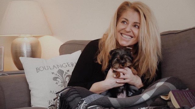 Хилда Казасян се раздира от мъка по бездомните животни! Спасява ги с фондация