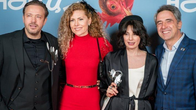 В леко глуповатата комедия блеснаха децата Ая Алексиев и