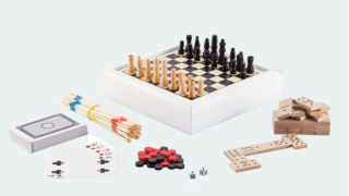 Аналоговата революция: Защо настолни игри, пъзели и винил побеждават екраните