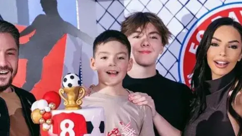 Наследникът на Галена със синьо парти за ЧРД