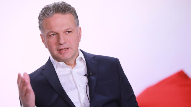 Звездата на Нова тв и водещ на вечерните новини Николай