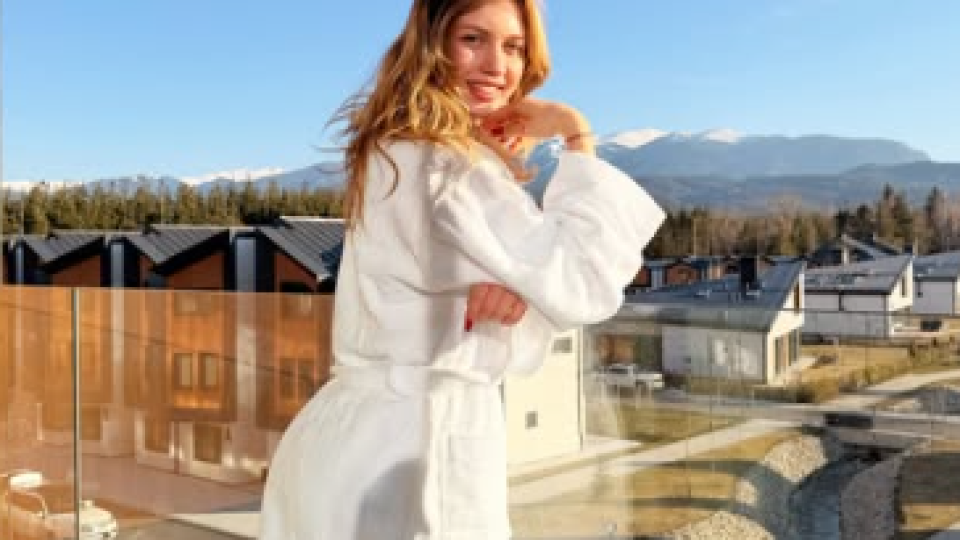 След олимпиадата: Александра Фейгин предизвика фурор на пистите в България