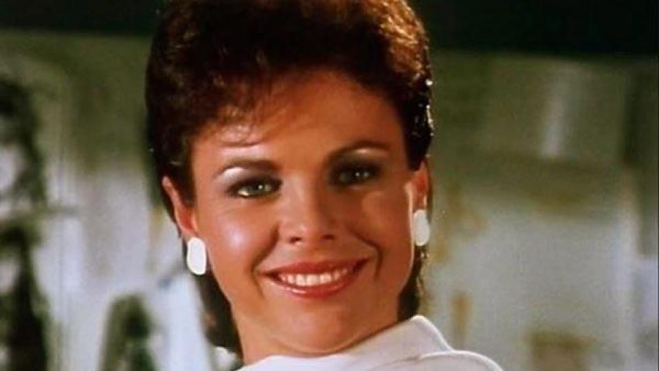 Стефани от “Завръщане в рая” изглежда зашеметяващо на 72