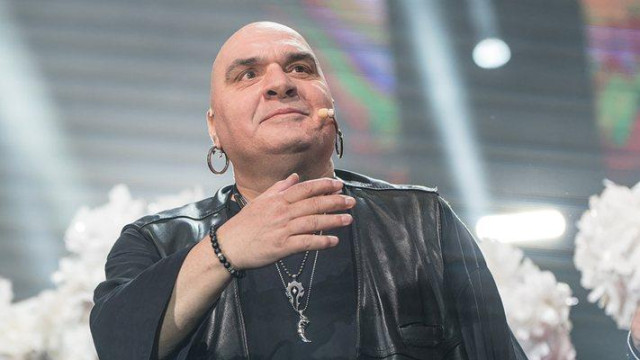 Абе хора вие полудяхте ли Постоянно ми звънят да ме