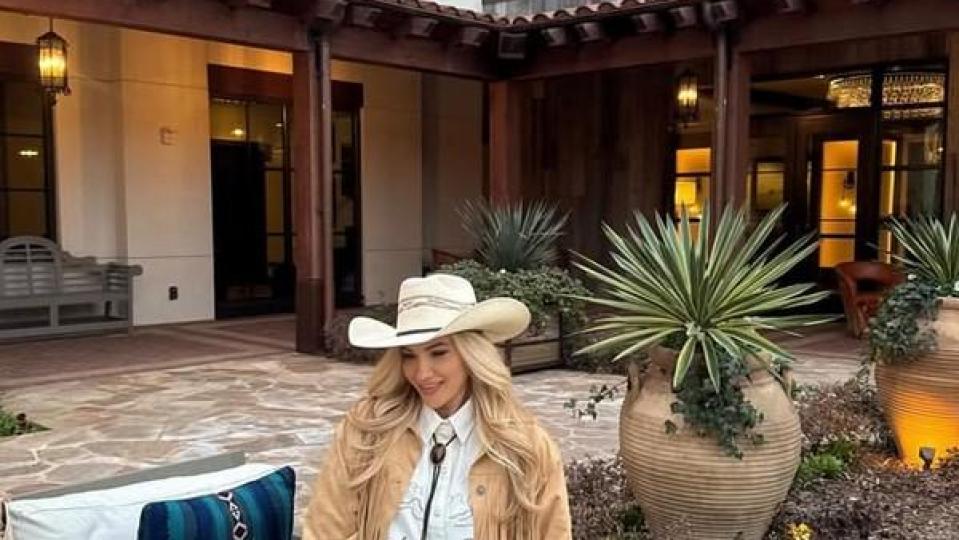 Зейнеб стана каубойка