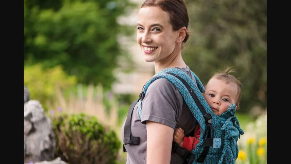 Весела Бабинова: Забременях благодарение на бабата на Владо! (Извикала дух)