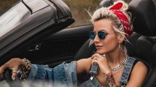 ШОК! Поли Генова изчезна от света – месеци наред заключена вкъщи!