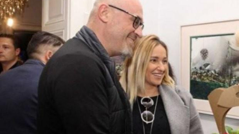 Алекс Раева забременяла  само месец, след като  срещнала мъжа си