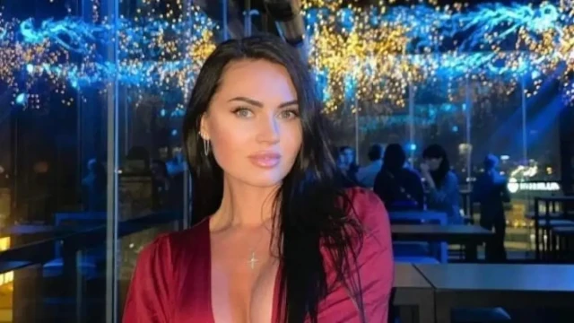 Ергенката Ирина Карабаджак показа че освен с визия може да