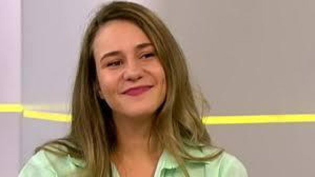 Мила Роберт прави баща си известен