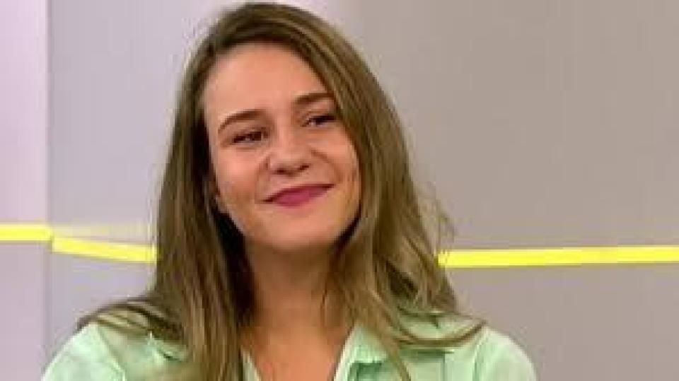 Мила Роберт прави баща си известен