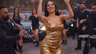 Обърнаха "Бангаранга"-та на Дара в люта чалга (ВИДЕО)