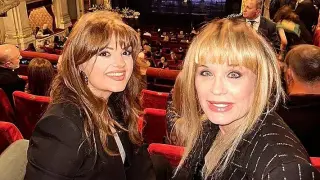 Петя Дикова  отглеждала  майка си  като дете