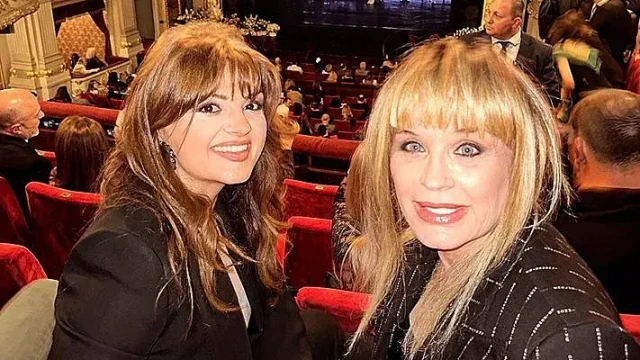 Петя Дикова  отглеждала  майка си  като дете