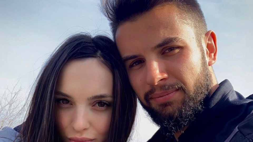 Скромно, без шум: Синът на Аня Пенчева вдига сватба с невярната си половинка