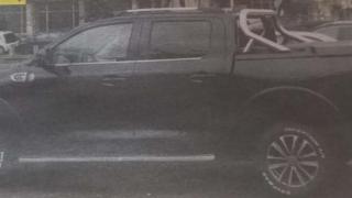 Стоичков вози Ицо Янев в китайски пикап за 40 хиляди евро